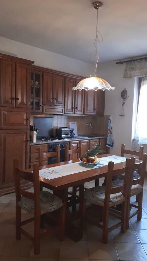 Terrarossa  Casa Ferdani Lunigianaヴィラ エクステリア 写真
